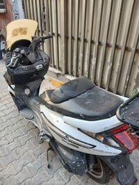 دراجة سيام نضيفه نقصه باتري غراضه الليتات البوجه موجوده كلهن السعر٣٥٠ ...