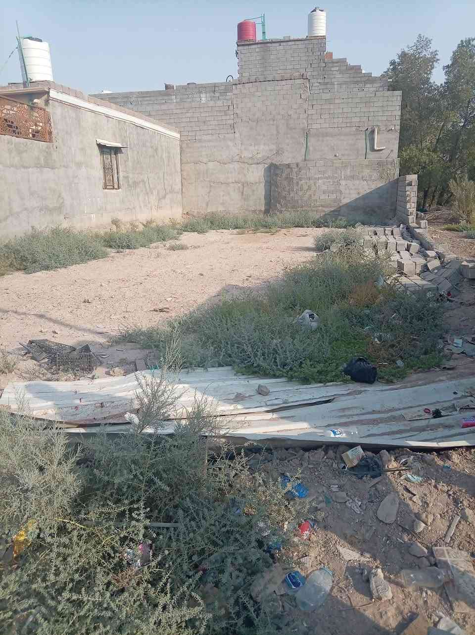 سلام عليكم ورحمة الله وبركاته
متوفر أرض للبيع
طابو زراعي تحويل ثاني يوم
مساحه الأرض 210
واجهة 10 ونزال 21 عل تبليط
السعر ٣٨ وبيه مجال 
رقم الهاتف للاستفسار ***********
