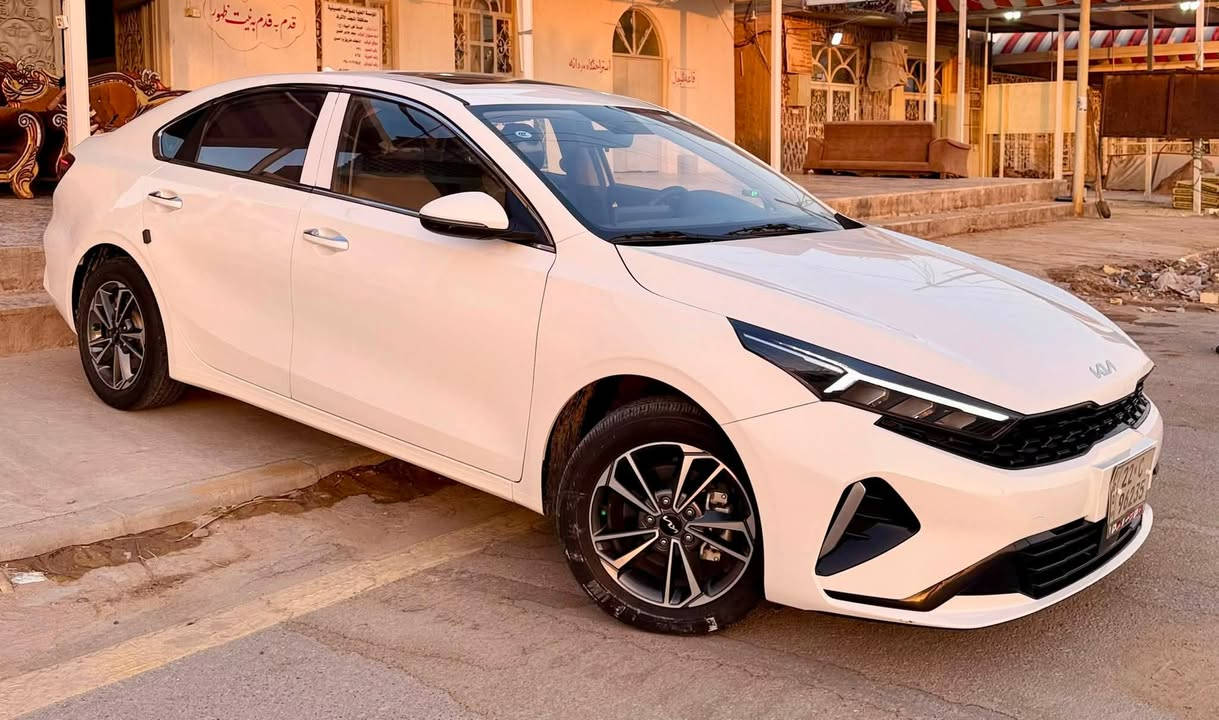 السلام عليكم للبيع كي 3 مديل 2022 فول مواصفات كفاله عامه ما عدا جاملخ الأمامي بي بارد ماشيه 37 الف 
العنوان النجف الاشرف حي السلام 
السعر 137
للتواصل ***********
