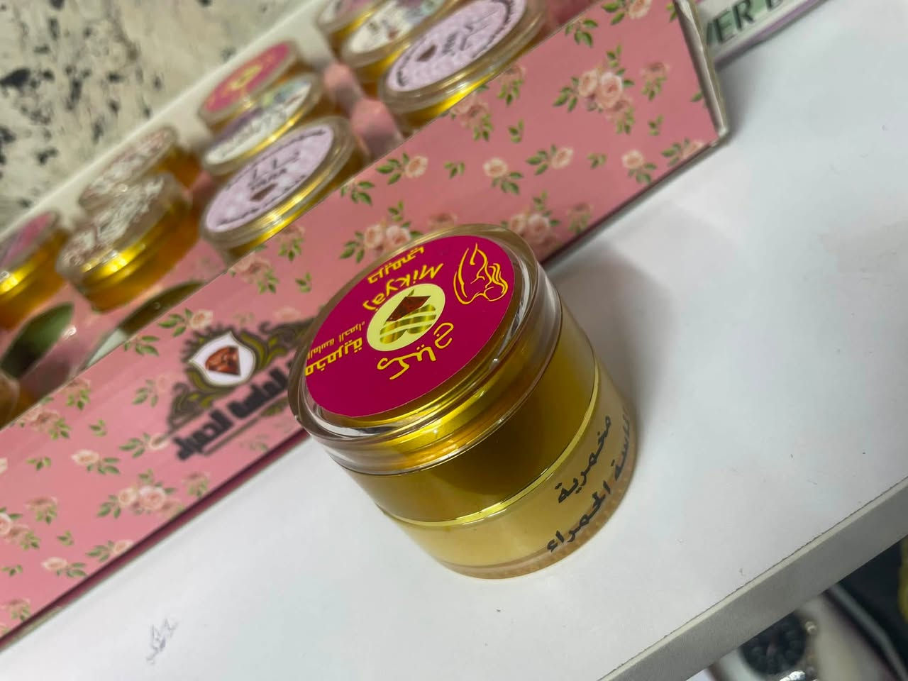تألقي برائحة تدوم وتأسر القلوب! 🌸✨
هل تبحثين عن التميز والثبات طوال اليوم؟ نقدم لكِ مخمرية الجسم والشعر الفاخرة، السر الحقيقي للنعومة والنعيم العطري
للحجز ***********
توصيل بسماية الف
توصيل جميع محافظات العراق ٤الاف
