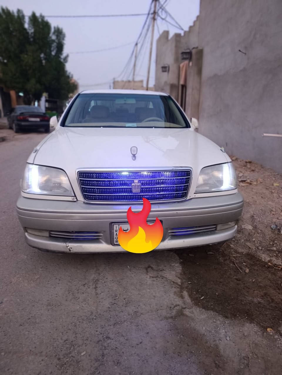 السلام عليكم ملكة كراون موديل 2001 قرار(48) رقم انبار بسمي تحويل ثاني يوم السيارة مكفوله عدة الجنطة 
دكمتين محرك vvt السعر 98وبيها مجال قليل وهذا رقمي ***********
