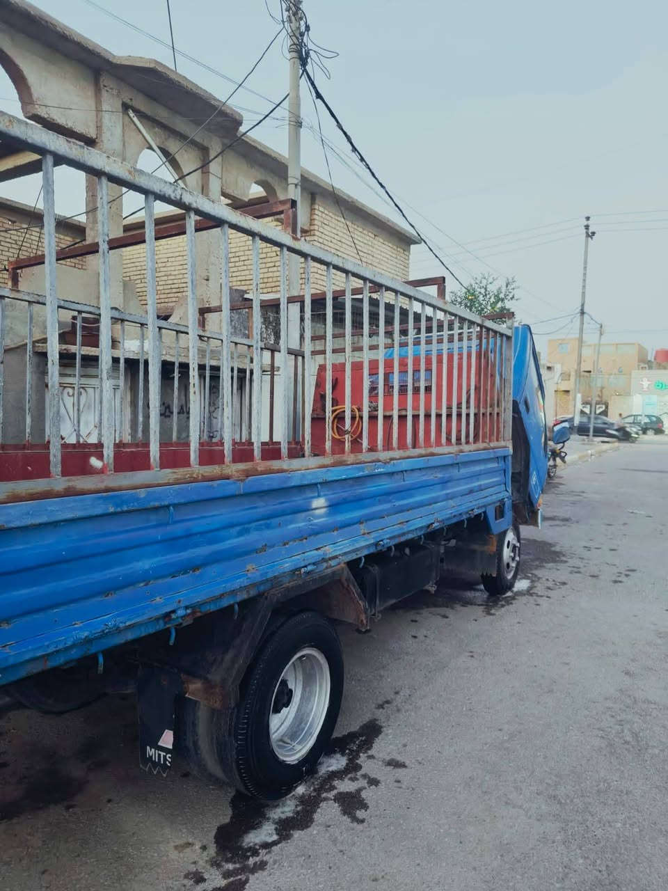 يسلام عليكم كنتر عظم مستبوشئ موديل 95 رقم بصر الاماني سياره جاهز مكينه وكير وشاصي ورقم شاصي مكفولات سنوي تنتهي 31 مكلف ينشر رقم صاحب سياره    ***********  خاص ما اجاوب سعر 55 مكاني السماوه

