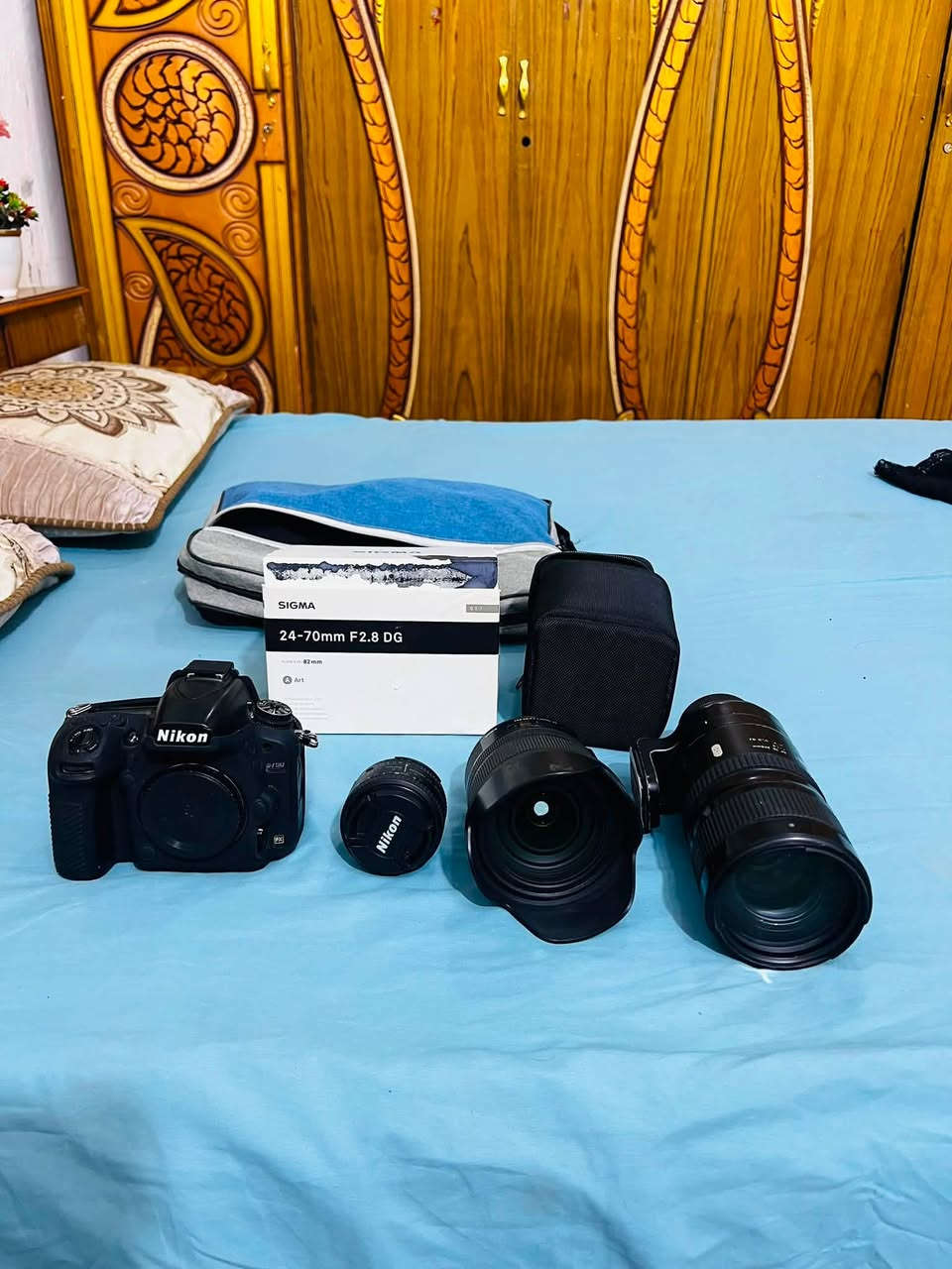 للبيع نيكون d750
جدا نظيفه 
مع عدسه سكمه 70-24 الفتحه 2.8
عدسه تايمور 200-70الفتحهً 2.8
عدسه نيكون 50ثابت الفتحه 1.8
التواصل 
***********
***********
