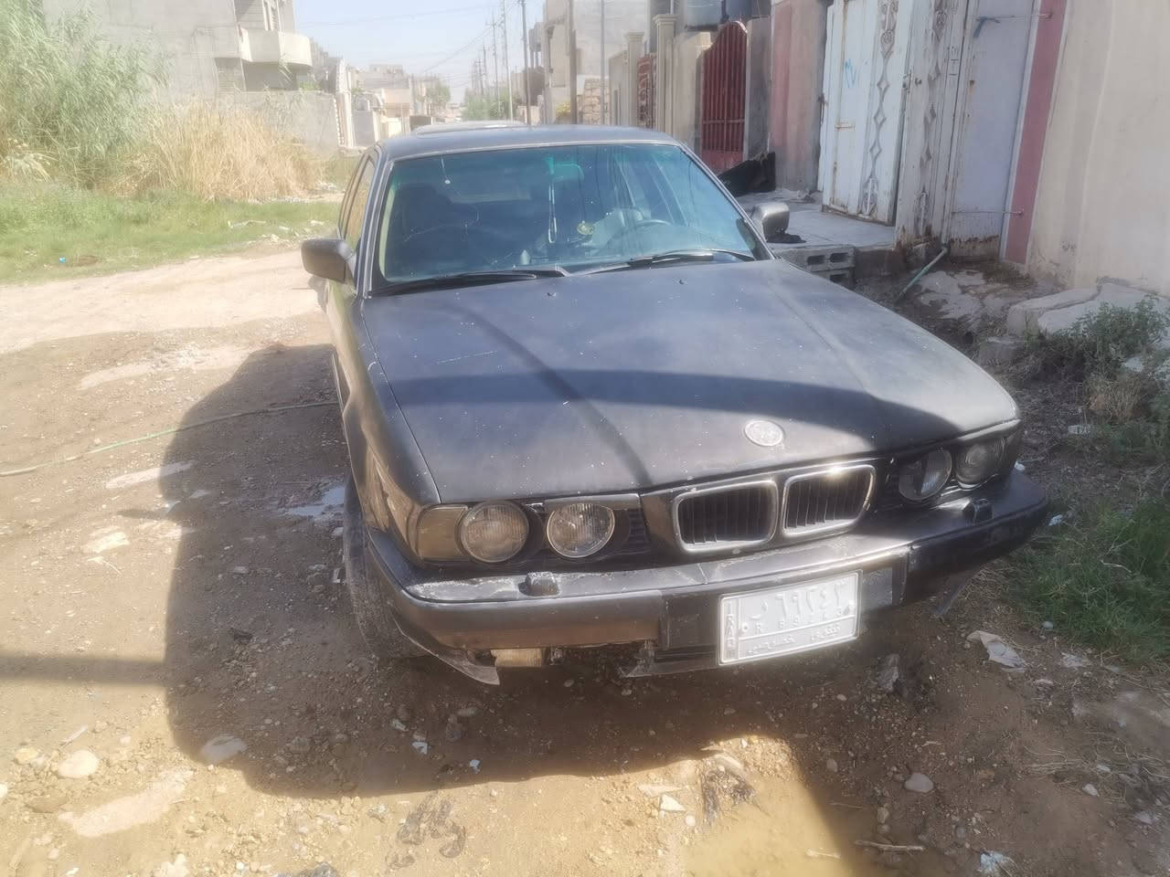 BMW 535مكينه مفتوح
سياره نظيفه باتري جديد صبغ حزام جماليه صاحبها شرعي موجود بس يحول سياره موجوده حي لاتتصار
***********  سعرها 40 بيها مجال
