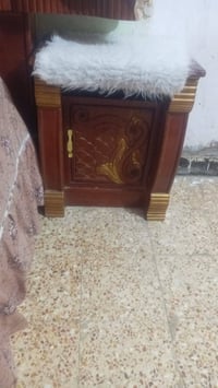 غرفه اخشاب • نضيفه • بيع مستعجل