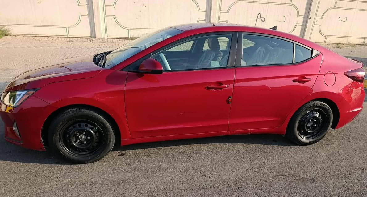 سلام عليكم
من رخصه الادمن المحترم 
انترا مديل 2019 وارد امريكي 
حادث مرفق مع الصور 
البابتين صفحه السائق فقط 
سياره جديده ماشيه ٨٥
عنوان سياره بغداد بلديات 
***********
مكلف بلنشر
