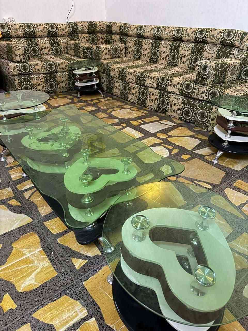 مكانه عفك ديوان عالي جديد١٦ مقعد ب٣٠٠بي مجال ويا ٤طبلات واتساب ***********
