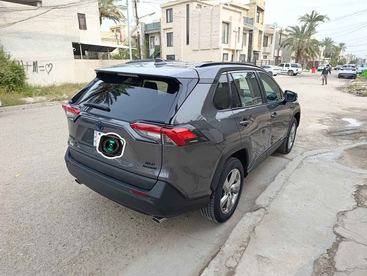 السلام عليكم
راف فور 21 هايبرد XLE امريكي
فول مواصفات 
ماشية ٦٠ ميل حقيقي
ضرر جدا بسيط فقط بنيد بارد
للاستفسار اكثر الاتصال 
***********
