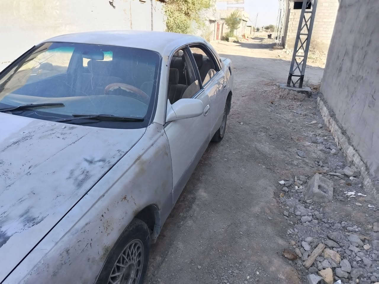 سلام عليكم سياره ما جسته كرونه موديل ثنين وتسعين السنويه نافذه بل اربعه وعشرين السياره خير من الله كير مكينه كهربيات كلهة شغاله سياره تحويل وكاله السعر ٣٠ وبيه مجال حك جيه سياره بس صدر المامي شريه تعبان العنوان ديالى كنعان التصال ***********
