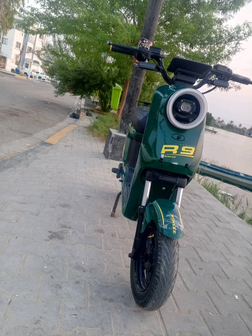 دراجة ار 9 بطاريات 32 مبير السعر 375 مكان كرمة علي ***********