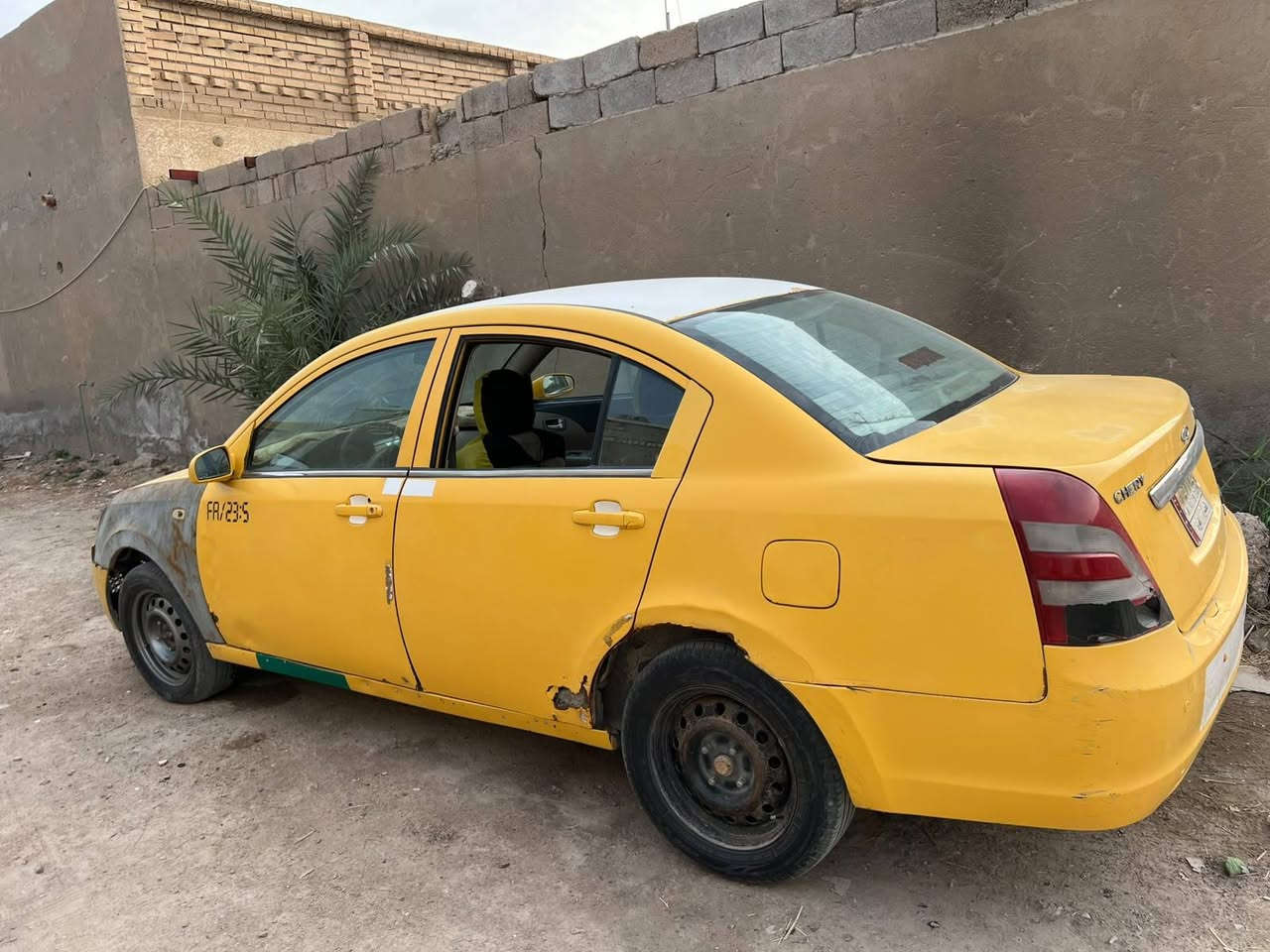 للبيع فقط اي فايف موديل 13 سويه تنتهي 27 راعي سياره موجود يريد تحويل  اقابلك ويا عليه غرامه100الف فقط كير ومحرك نضيفات  تجي وشوف بعينك 
السعر 22ورقه فقط
