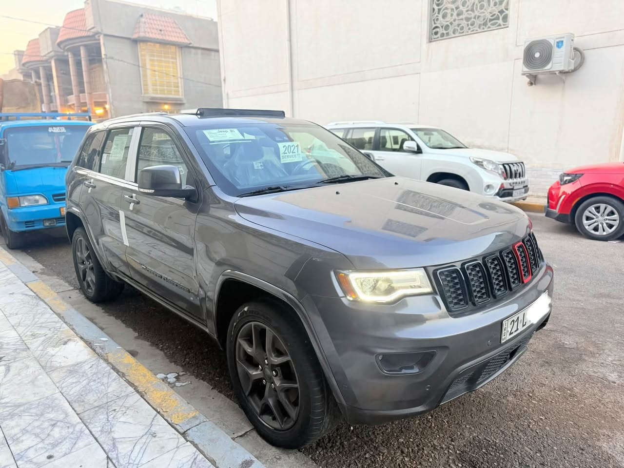 سلام عليكم  
بسعر البلاش البلاش ب173 وبيه مجال الشراي يدلل 
جيب 2021  مختمه 80 يعني فول مواصفات حتى لأدار
السياره بيه ثلاث قطع فقط السياره جاهزه من كول النواحي الكير والمحرك كفاله من الفتح 
السياره جديده كلش والسياره ماشيه 76 الف 
السياره فول الفول مختمه حتى الكشنات مختمه ثمانينيه 
يعني فول وجاهزه من كول النواحي 
الكير والمحرك والصدر والتبريد كفاله 
وشرط الفحص السياره جديده كلش 
وجاهزه مجهزه السياره تخم تاير جديد ويل كب جديد 
السياره مابيه نقص ابد ابد وحتى مدوشمه لايلون ويعني ما تصرف ولا ربع السياره كامله من كول النواحي 
السياره رقم سليمانيه الجديد انكليزي 
باسمي تريد وكاله او تحويل ثاني يوم 
السياره مكانه بغداد المشتل 
والسعر بلاش البلاش ب173 وبيه مجال حك الجيه والعمله *********** مؤمل حسين
