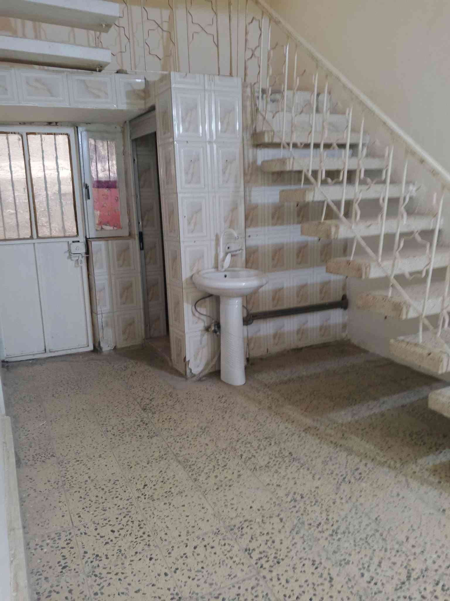 حي المهندسين • غرف أكثر من ٣ • حديقة وغراج