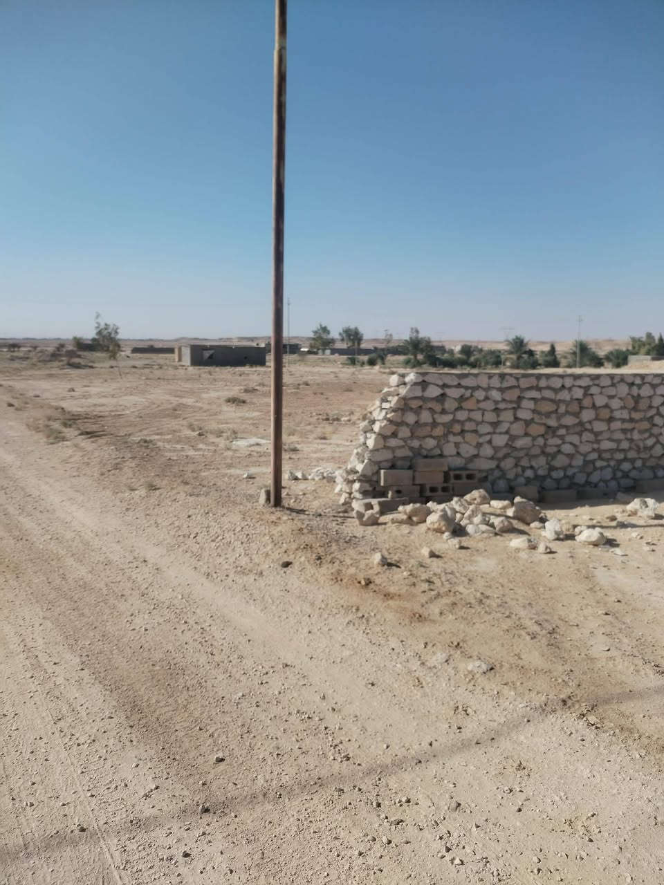 سلام عليكم
كاع فوك البانزين خانه المساحه 1600 متر
مو طابو للبيع. السعر 15مليون وبيها مجال
***********

