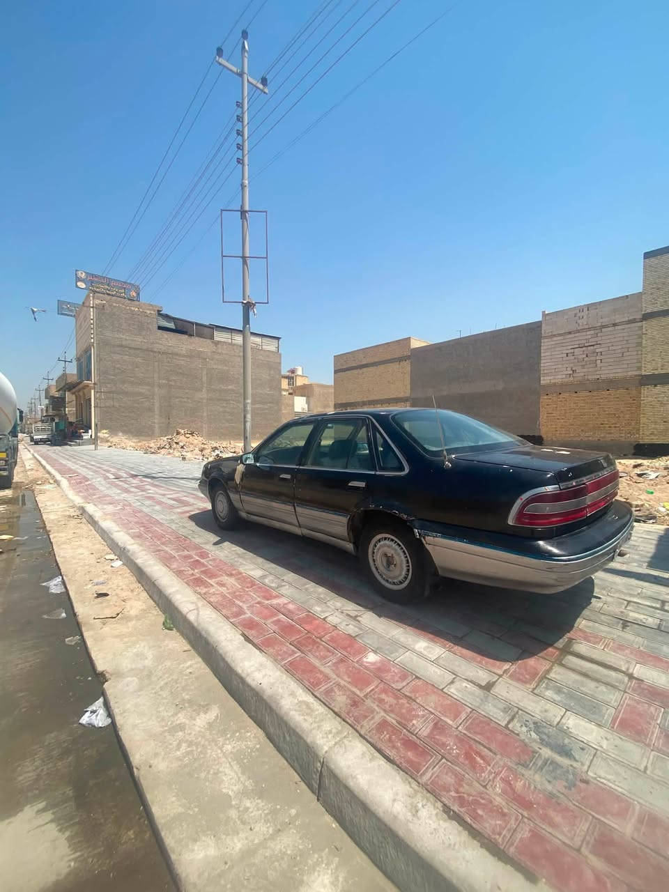 سلام عليكم برنس للبيع مستعجل مديل 96مكينه وكير اتماتيك مكينه وكير وحداديه وتخم تاير خير من الله سياره مكفوله من الضربه رقم بغداد نكليزي سنويه وهزه جديده 2030تحويل ثاني يوم دواخل نظيفه سياره كلش حلوه وبل عافيه عل ياخذها ومال بيت الله شاهد سياره كلش حلوه وحله من البل صوره السعر 23وبيها مجال مكان كربلاء رقم الهاتف ***********
