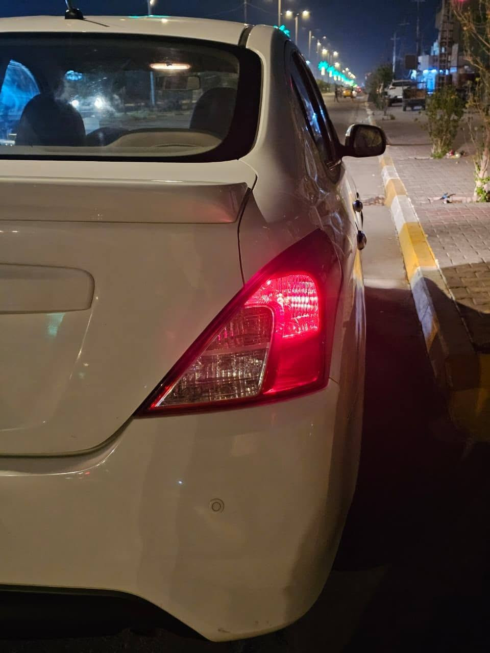 *********** مكانها كربلاء 

نيسان سني هندي 2020 اربيل  تحويل وكاله موجود شوكت متريد 

كفاله من صبغ وتبديل والبارد جديده كلش مبينه المتعوبه سياره بدون طخات عدى هاي البصوره وحتى مبينه 
سونار موجود 
سياره جاهزه  
غرفتها تجدح كشنات طك كارتون شرط 
كير مكينه مكفولات برغي ممفتوح بيهم بلادي 
سياره مسويله إدامة 
باتري جديد قبل أقل شهر 
تنضيف غرفة الاحتراق قبل شهر وتفاصيلها من حساسات جويتر وغيرها وبلكات جدد قبل شهر  
حدادة 100% قبل 4 ايام شديتها 
تخم تأير جديد 
فإن تبريد جديد قبل 4 ايام شديته 
عبوة فيتبم جديده جانت طوافة تقره غلط وبدلتها قبل سبوع
سياره مدارينها من 
مي زيتي 
دهن رافينول 
سعرها نهائي 96 قفل واخوان بدون عمله فدوه لوجهك 
سياره اني عارضها مو مالكها لا تكلي بيها مجال مو يمي 
عجبتك تعال شوفه ما عجبتك فدوه الك وان شالله تلكا الاحسن 
فلوسك أقل من هذا المبلغ ما مجبور تعلق رحمه لوالديك لأن اني ذاكر السعر مابي مجال 
مكان سياره كربلاء
