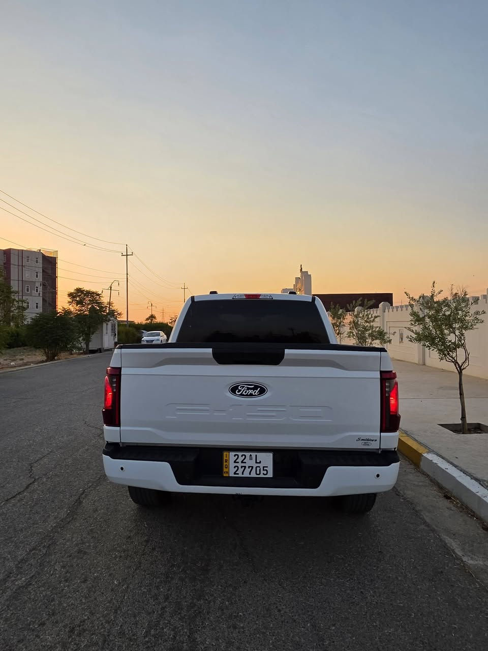 #للبيعf150
2024 stx
V6 2.7 turbo

السعر: 315$$$

ماشيه: 6000 mi
دبل أكسل(4x4)
قفل أكسل
6 سلندر
كير تعليك
كير 10 نمر
٥ مودات قيادة
كيجات دجتل
شاشة جبيرة
٢ مفاتيح
حساسات خلفية
تبريد مركزي
كاميرا خلفية دوارة 
مرايات هيتر
رادار امامي
رادار خلفي
٤ تايرات جديدة
دواسات بانزين&ستوب كهربائي
لايت ليد داخل بودي 
لايتات امامي ليد
باب طويل بودي قصير (المرغوب)

كير و محرك و أكسل حدادية كلة بشرط

صبغ ٢ قطع جاملغ امامي + بونيت

مكان سيارة أربيل
للاستفسار: ***********
فقط بيع بدون مراوس
