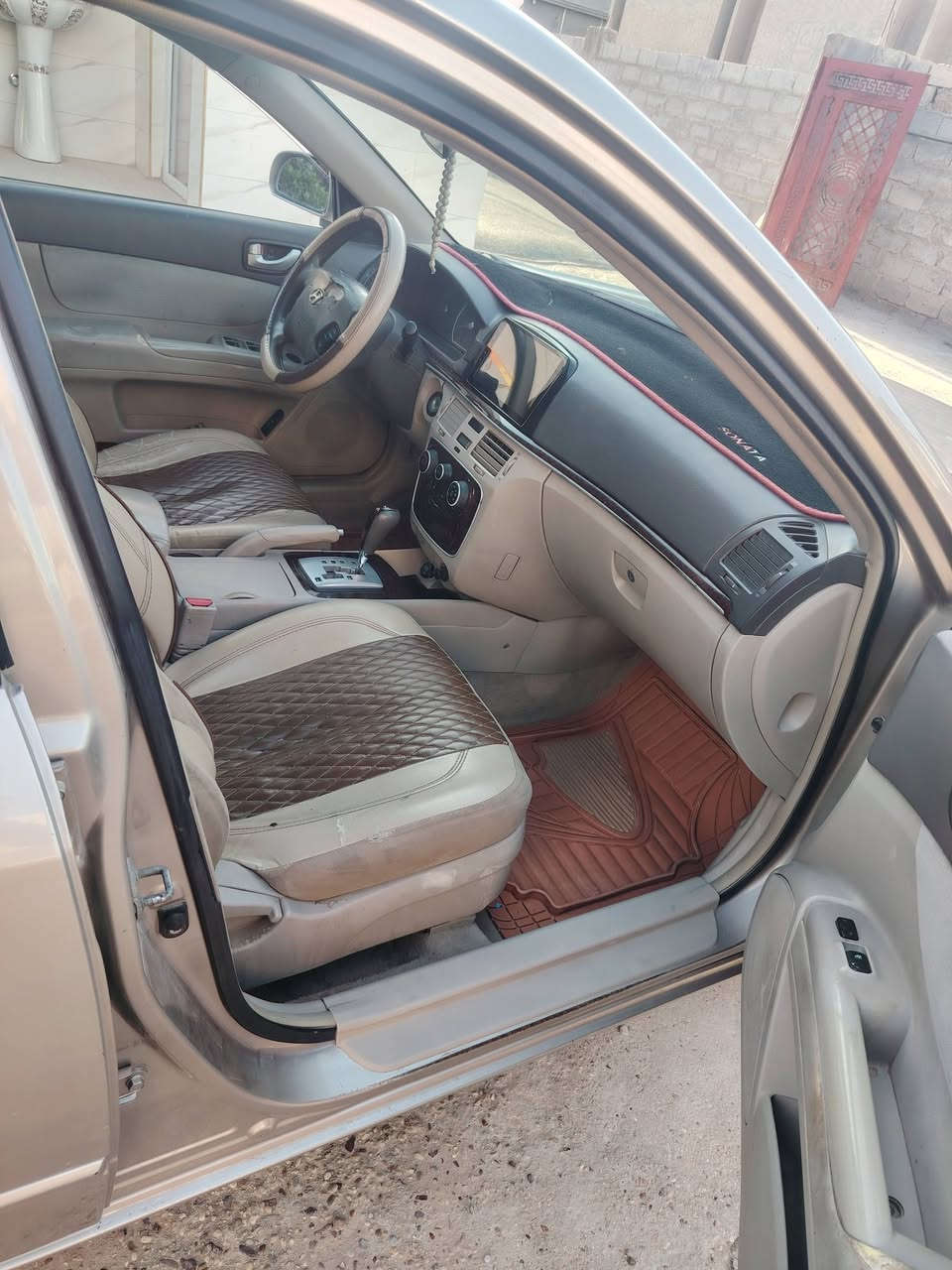 سلام عليكم للبيع سوناتا وارد أمريكي موديل ٨ محرك ٢٤٠٠ تخم تاير بيها صبغ اقل الحزام ابيع حزام السياره بيه طتعتين بنيد وجاملغ مبدلات السياره فتحه كشن كهرباء السعر ٨١ مكان السياره فلوجه ***********
