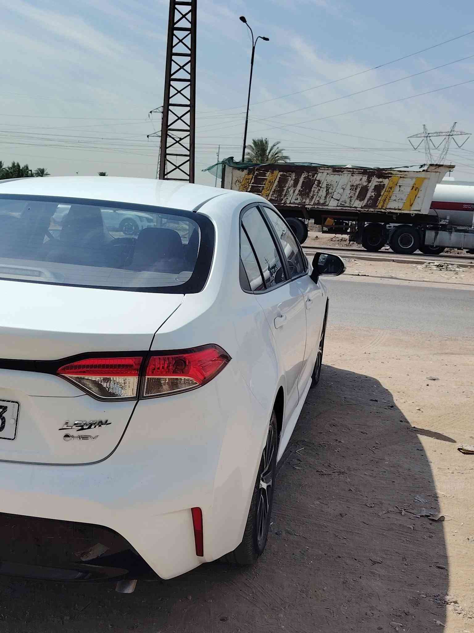 كورلا 2025 هايبرد خليجيه 
السياره كفاله بيه كارت بسيط 
بالباب مكدار شبر فقط 
وبيه بارد بسيط بالجاملغ 
السياره فول موصفات 
 ..
محرك 1800..
فتحة سلايد..
البجم لد وزنون بلاد... 
راذارات..
تبريد شاشه وخلفي وامامي ثلج..

السعر (152). وبيه مجال 

توقف ذاتي.
.

اتو هولد..
نظام ايكو ونورمل وسبورت..
اشاير بل المري..
ويل كب..
بصمات الشركه 2 وحده فقط مستخدمه..
السياره جدييده بمعنه الكلمه وين يعجبك تعال افحص..
محرك كير تبريد مملزوم بيه ولا برغي.. ابيع بسمي السنويه شخصيآ ..
مكاني بغداد ناحيه الرشيد 
... ***********...

***********
 الشراي يتصل ويامر امر..

