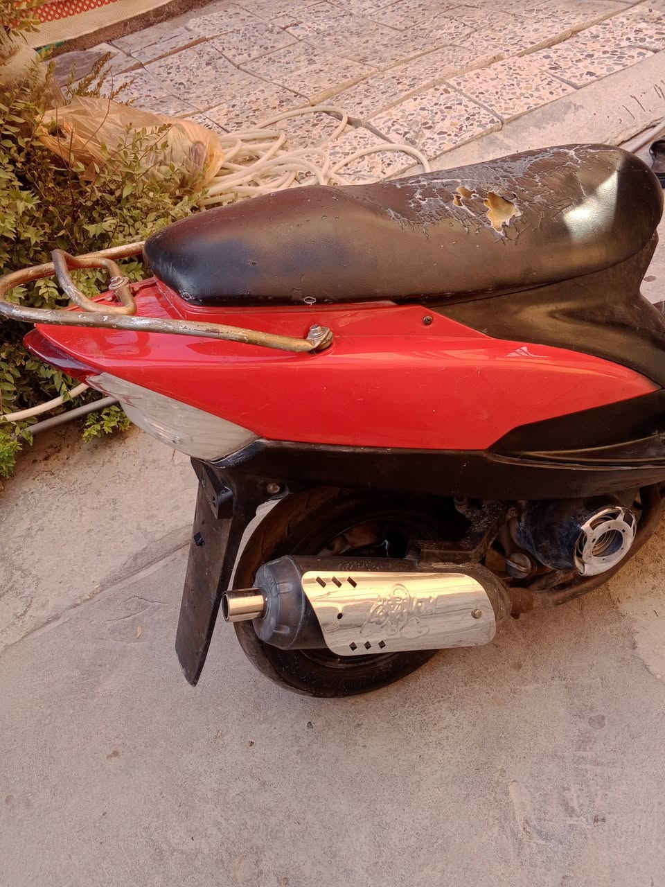 ماكس منغولي 120 مكينه لا تنقيص ولا تبخير ولا نضوح شغالة نكرة بي وقت كهربائيات شغالة كلها كابرتر اصلية شلعة معدل الدراجة مال كراب الدراجة السعر 300مكاني بغداد حي الجهاد ***********
