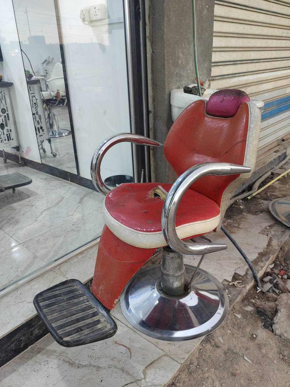 كراسي حلاقة • عدد ٢ • ناصريه مركز