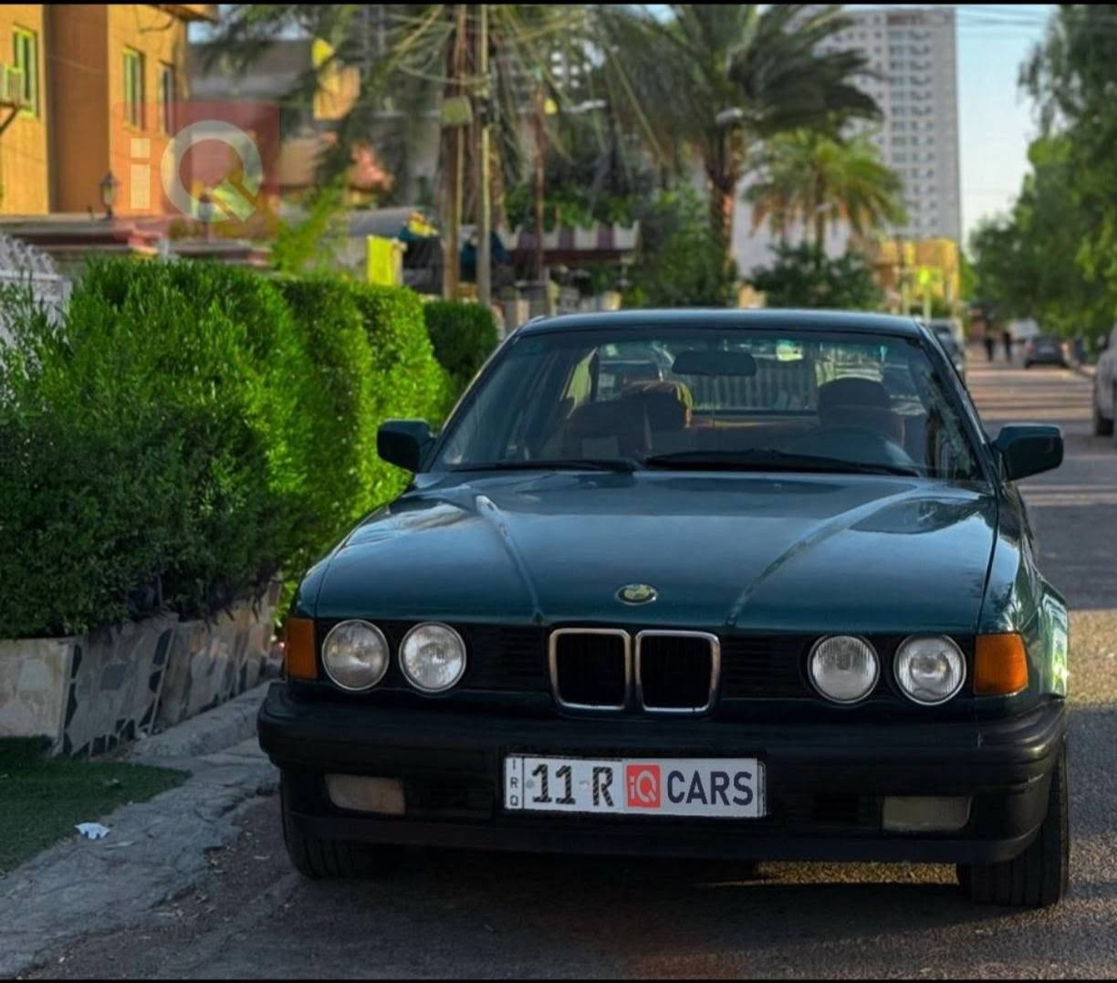 للبيع BMW 735 كما موضح بالصورة 
محرك 6 سلندر المفتوح الجبار 
رقم بغداد 
السعر 43 بيها مجال بسيط
للتواصل ***********

نص مكتوب في الصور:
- IQ CARS
- IQ