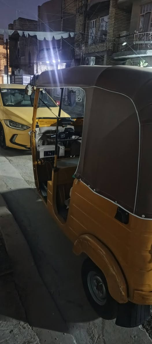 سلام عليكم تكتك عشرين معمره بس دوس تجي وتشوف بعينك تكتك كبل لشارع ما بيه اي نقص 
رقم وسنويه عضم 
ملاحضه تحويل ب ٢٧ اتكفل قانون وعشاير 
سعر 5وبيه مجال 
***********
المكان البياع التراث
