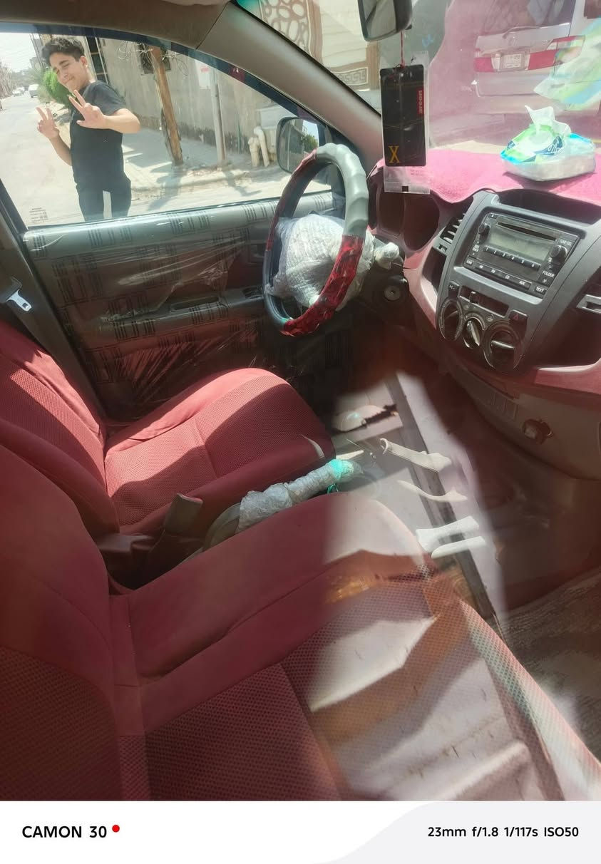 سلام عليكم بيكم فلاونزه موديل ٢٠٠٦ محدثه ١٤ شاصي١٩ مكينه جديده تبريد ثلج تخم تاير كير عادي للبيع أو مراوس***********

نص مكتوب في الصور:
- CAMON 30
- 64mm f/1.8 1/166s ISO50
- CAMON 30 44mm f/1.8 1/132s ISO50
- 23mm f/1.8 1/807s ISO50
- CAMON 30  23mm f/1.8 1/117s ISO50
- CAMON 30 • 23mm f/1.8 1/2151s ISO51