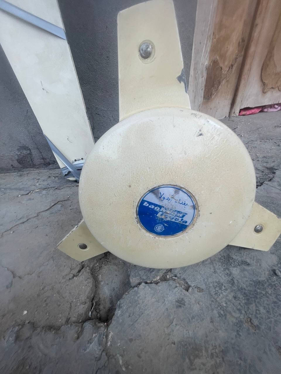 يوجد مراوح سقفيه قديمه انكليزي واندولا للبيع شغالات ***********
