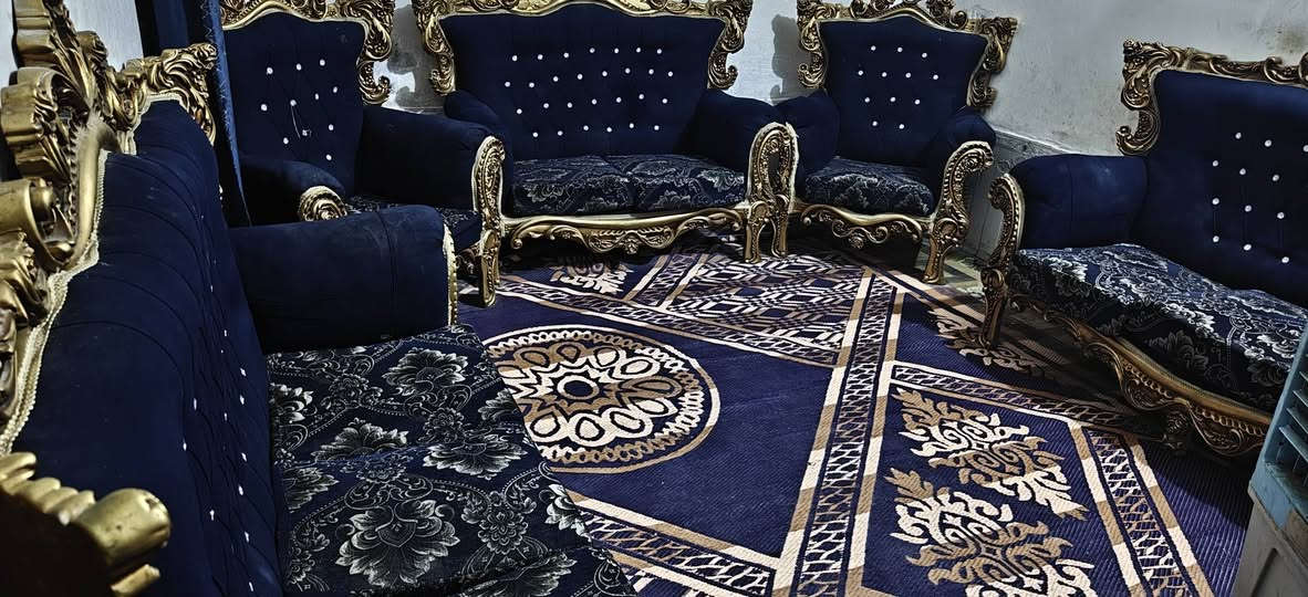 السلام عليكم 
تخم رئاسي نظيف، كامل مع طبلات 2 و واحدة كييرة، السعر 550 وبية مجال، الشراي يتصل وتساب على 

***********
