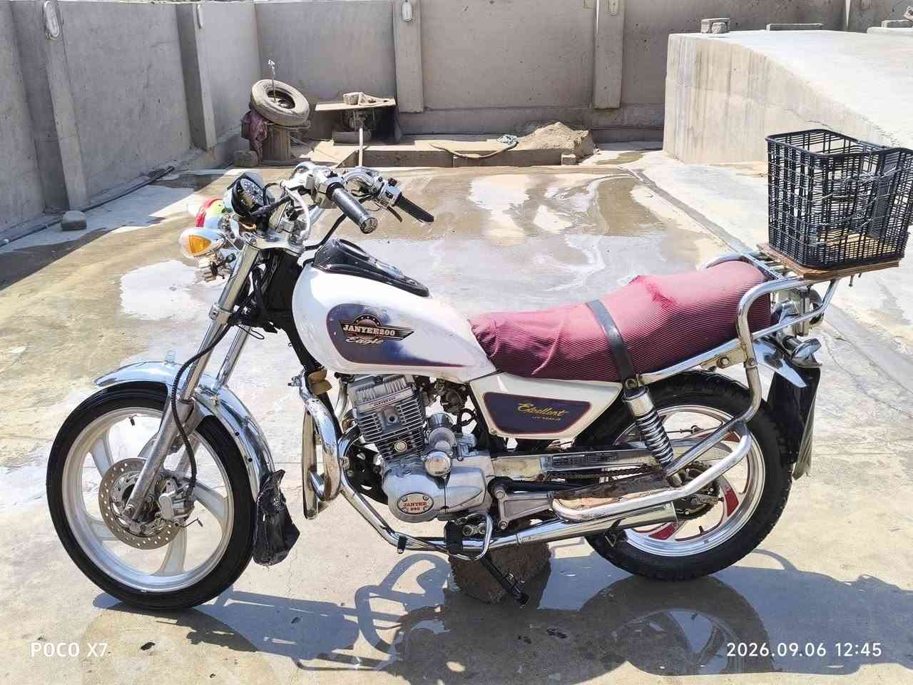 موطور جني 2013 للبيع 
شغال محرك وسلف 

#السعر 350 الف وبي مجال 
للاستفسار تواصل خاص 
او اتصل ***********
