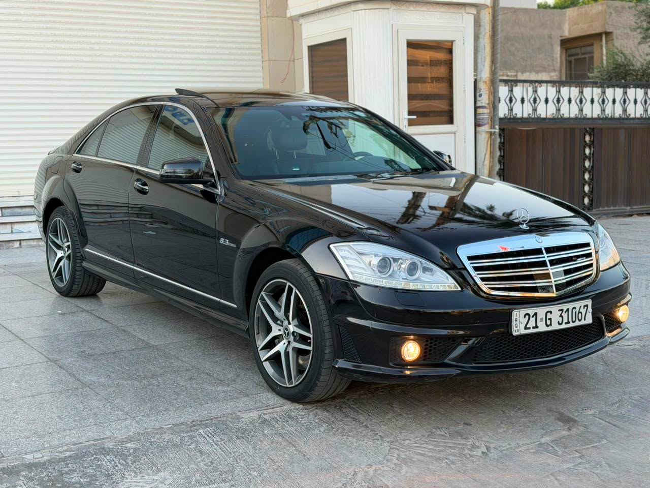 2007 S63 AMG أصل 
 مكفولة من الضربة والصبغ وبارد وشخوط   ، ماشية 96 ألف كيلو حقيقي ،  محرك 550 
السياره جديده او احلى من الصور بهواي
بوب شفط كشنات تدفئه تبريد امامي وخلفي كشن منفصل 
سياره صفر مسج ما بيها اي عطل كلشي نضيفه مال جناي 
جگات هايدروليك ، بانوراما ، بردات جانبية وخلفية  ناظور ليلي 
*********** 
مكاني بغداد السيديه
