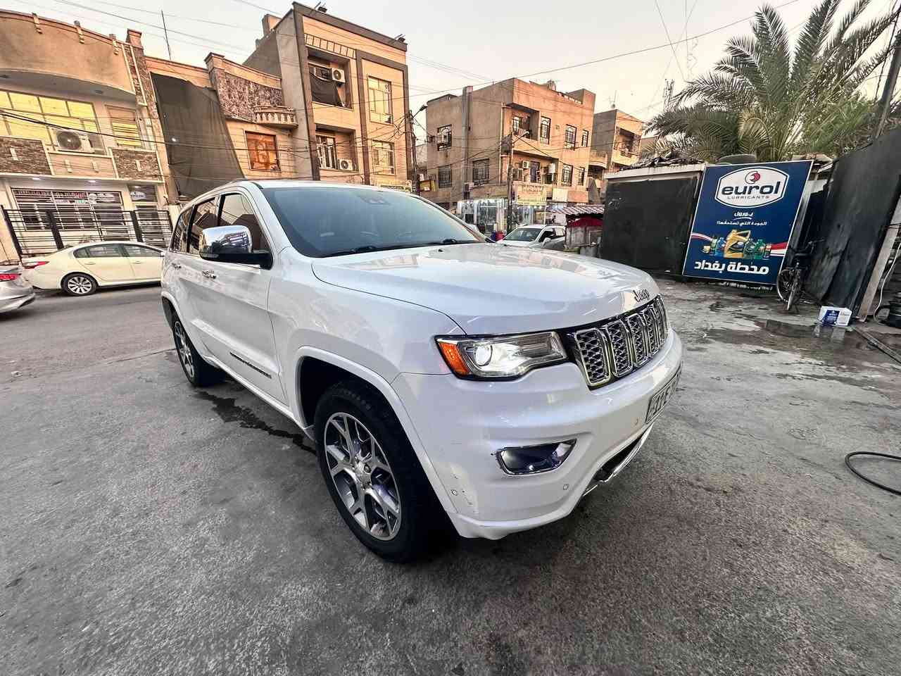 جيب اوفرلاند 2020
اللون: ابيض
عداد المسافات ١٦٠ الف كيلو متر 
المواصفات:   اوفرلاند فول مواصفات 1/1 
6سلندر محرك(3600)
بصمة
بانوراما
كراسي جلد اصلي مكلي ختم اوفرلاند
كراسي اثنين كهرباء
كراسي(تدفئة+تبريد)
كراسي خزن(ميموري)
كراسي خلفية تدفئة
داخل بيجي
دشبول خياط
تشغيل عن بعد
جكات
#شاشة_امامية_كبيرة_لمس_حراري(11 inch)_الجديدة_كليا
#نظام_خرائط(نظام ملاحة)_Navigation
#نظام_زاوية_التوجيه
#نظام_حالة_النقل
#نظام_اتزان_السيارة
#جهاز_مساعد_بالقياس
#نظام_مستشعر_صف_المركبة
#تعليق_تلقائي_للدخول/الخروج
#عرض_رسائل_نظام_التعليق
#نمط_تبديل_العجلات
#نمط_النقل
#نمط_محاذاة_العجلات
كامرة خلفية دوارة اصلية
شاشة عرض الاعطال
صندوك كهرباء
استيرن كهرباء
استيرن تدفئة
شفتات كير بالاستيرن
فول تحكم استيرن (جهتين امامي+جهتين خلفي)
#رادار_خلفي
#رادارات_جانبية
نظام إطفاء المحرك فقط عند الوقوف واعادة تغشيل المحرك عند المشي AUTO START
نظام تزحلق
فور ويل 4X4
متعدد أنظمة القيادة (ثلجي, رمالي,طيني,صخري)
دبل كير(عادي+اوتوماتيك)
ناقل حركة 8 نمر
نظام سبورت دكمة
نضام اقتصادي ECO
دبل حساس(امامي+خلفي)
#ماسحات_جام_امامية_تعمل_تلقائيا_عند_ملامستها_للمطر
#شباك_خلية_كروم
#نقطة_عمياء
#نظام_تنبيه_للنقطة_العمياء
مري كهرباء (شفط) AUTO
#مري_قلاب
#مري_جانبي_تدفئة
#مرايا_جانبية_حساسة_للضباب_تعمل__الحاجة
#ويل_20
تقرير غرق السياره جديده وبل عافيه عل ياخذها سعرها 
 240وبيها مجال بسيط  للاستفسار ***********
