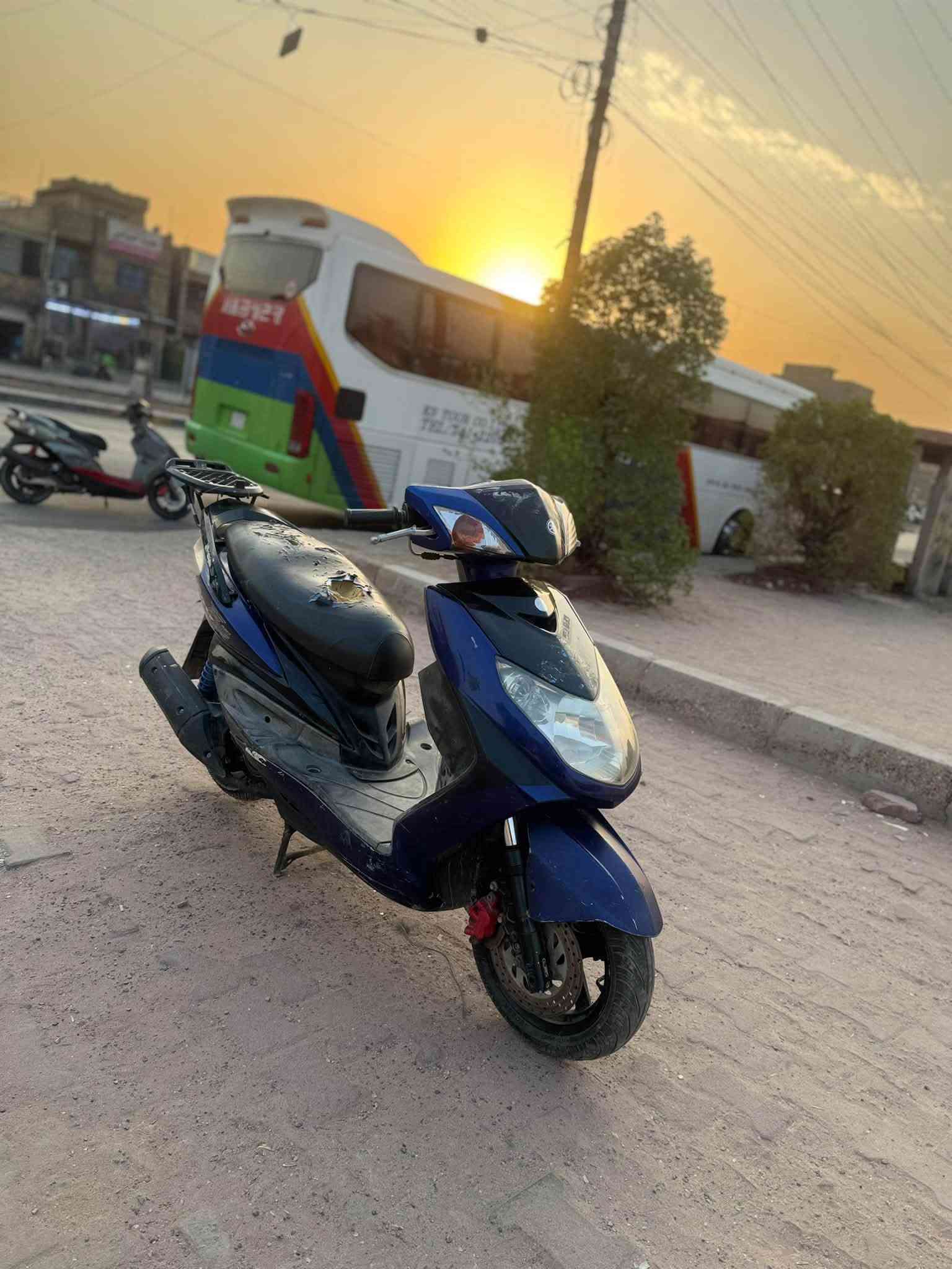 إذا مفتوحه تأخذها بلاش سكنس فحل كفاله عامه  ممفتوحه تاخذها من باب البيت وجيب لفيتر ليعجبك مكاني بغداد حي اور *********** السعر 550

