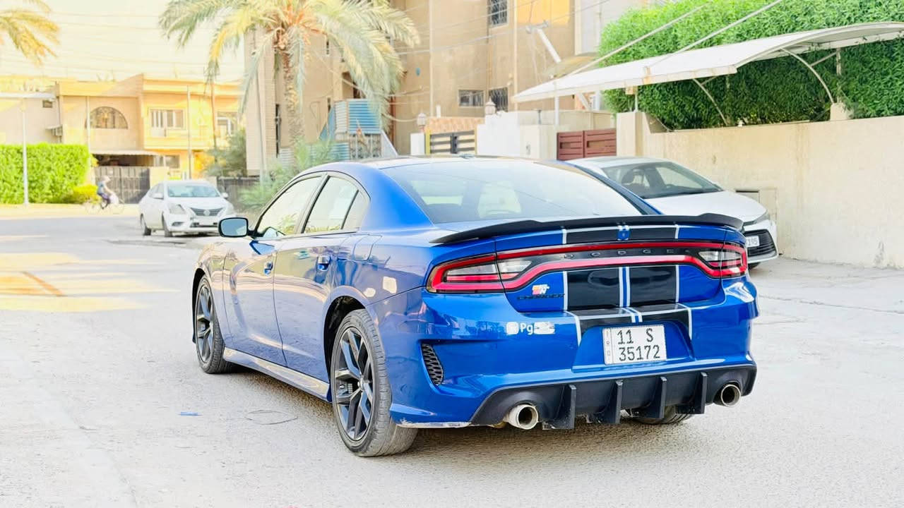 السلام عليكم
چارجر. 2022   اصل.     تو ويل اصل 
السعر.      177
***********
رقم بغداد بسمي هزه ورقم كله جديد 
  السياره جديده    ماشيه ٢٨ الف. فقط 
بيها صبغ جاملغين وبنيد .  
موصفات.    SXT 
1-بصمه
٢- كشن حضن
٣-مانع انزلاق 
٤-بنيد رادارات  بعد بيها مواصفات. 

مكان السياره بغداد
