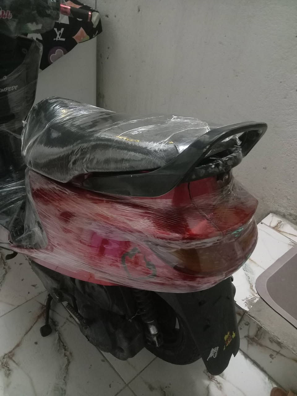 سلام عليكم دراجه فراسه البيع سعر 550 دراجه جديده كلشي شغال بيهه عنوان بصره هاذ رقمي ***********

