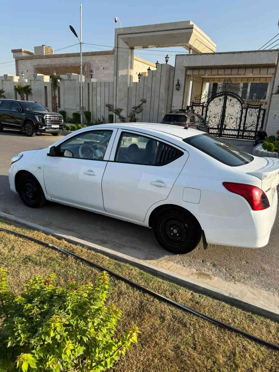 نيسان سني هندي ام البليته الزركه 

2015

رقم اربيل رقم وسنويه جديد 

السياره بدون حادث بدون صبغ فقط بوارد بيها وسونار بل منشور 

تبريد ثلج 

صدر جاهز دوشمه عامه سياره مابيها نقص ربع ماتصرف عليها

السعر 88 وبيها مجال حك الجيه 

*********** 

مكان سياره بغداد اليرموك
