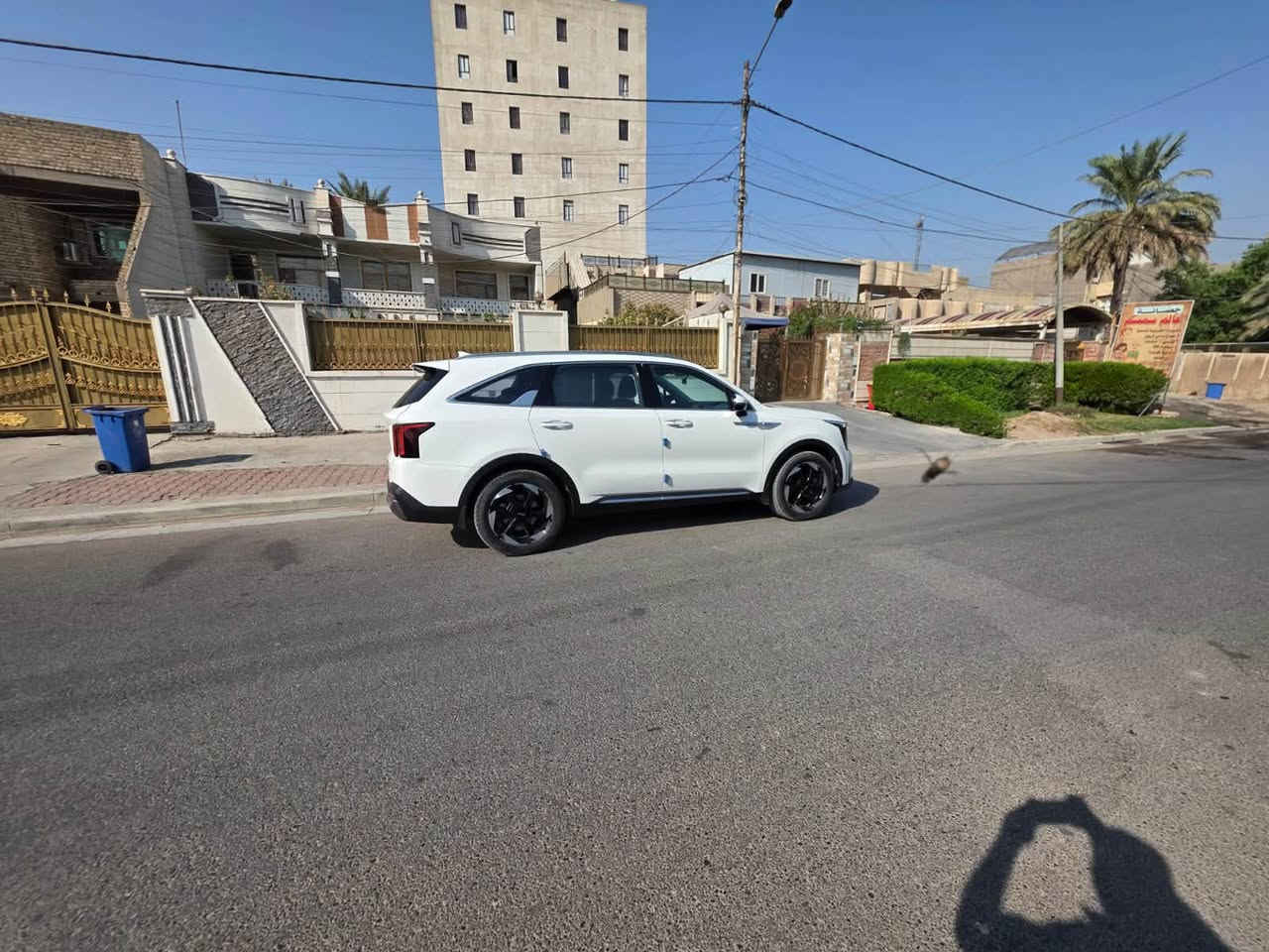 السلام عليكم
عندي سورنتو موديل 2024 للبيع سياره جديده ومكفوله كفاله عامه ع الفحص السياره باسمي اني اخذتها زيرو علئ ايدي ماشيه 80 الف .. مكانها بغداد الدوره بالليل وبالنهار بغداد الكراده مكان العمل السياره خليجي مواصفات الخليجي المعروفه رايدها
298وبيها مجال
ماناقصها اي شي للتواصل واتساب 
***********

