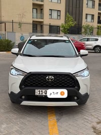 كورلا كروس • هايبرد • ٢٠٢٥