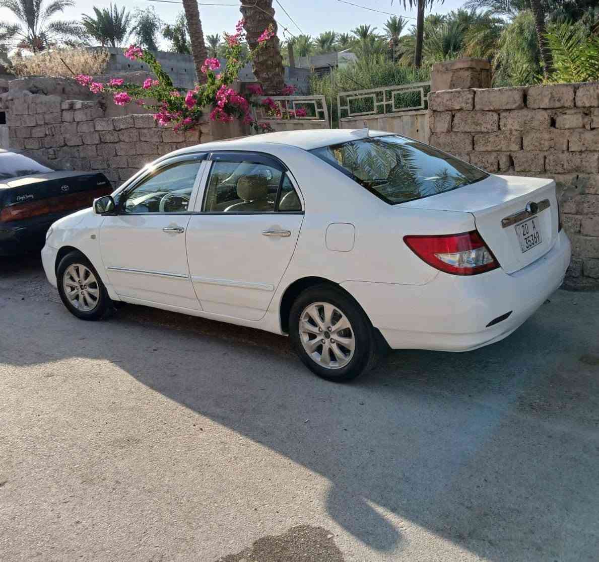 السلام عليكم byd F3 2013
***********

نقص فقط شحن عاز تبريد  محرك كير كله جديد بيها رش صبغ تحويل ثاني يوم سنويه جديد هذا رقم صاحبه اتصل عليه أو واتساب رجاء لا تدخل ع خاص
