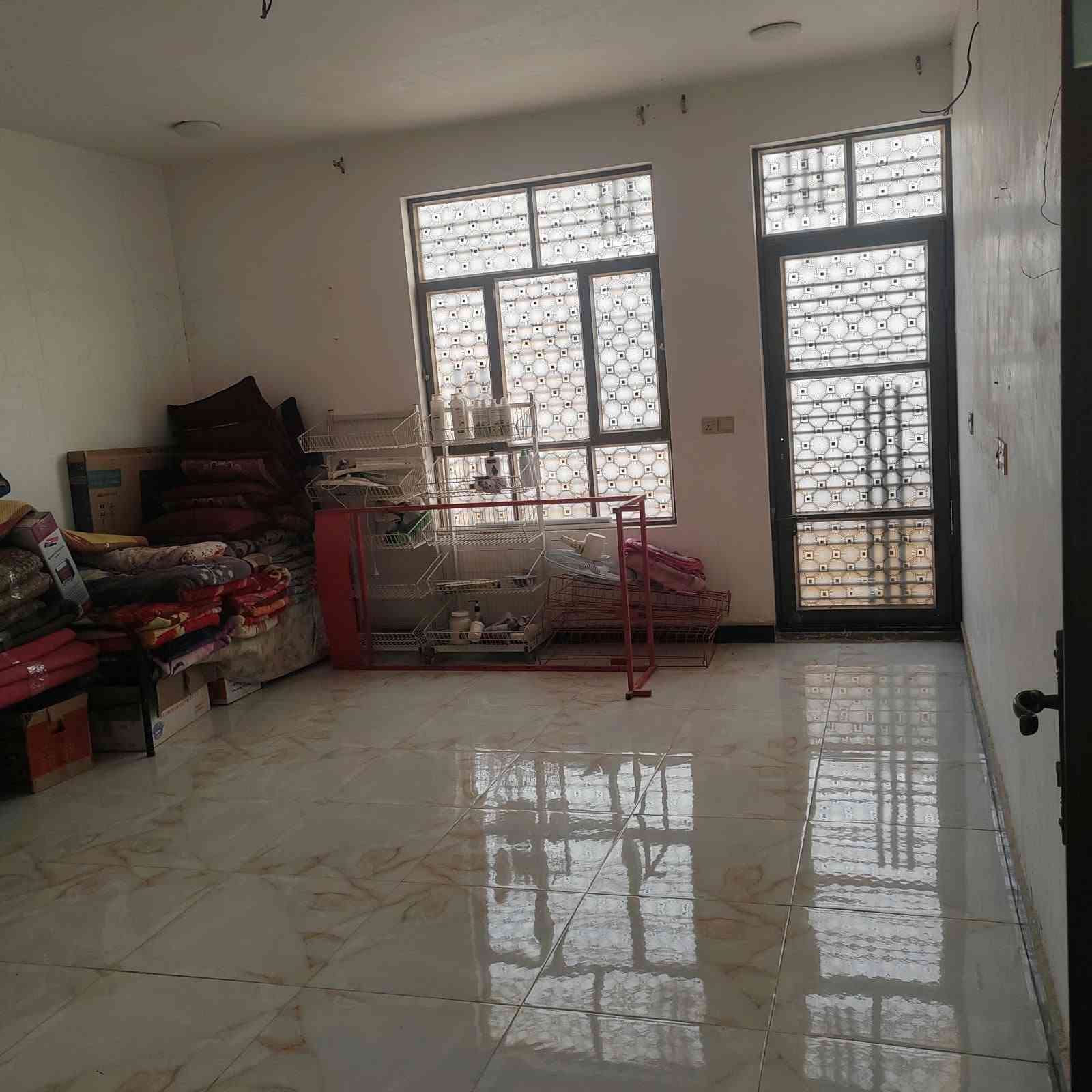 البلديات الضباط الثانيه • ١٠٠م • صاله ومطبخ