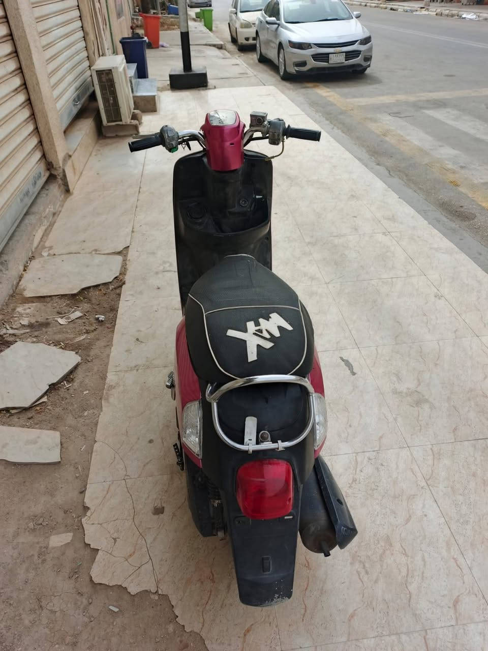 سلام عليكم درجة بوليسي رنبه درجه نصيفه نكره سلف المكين مزوده مروحه لبتري مقسم درجة نضيفه كلش معده بس كفرات تجاري المكان ناصريه مركز سعره 500 وشري يتولصل على هذ رقم متواجد وتساب ***********
