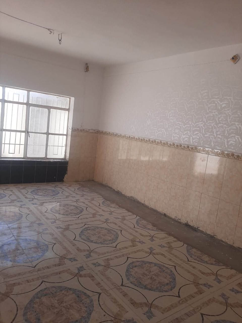 القادسية ٢ • جاهز للسكن • قرب المدارس