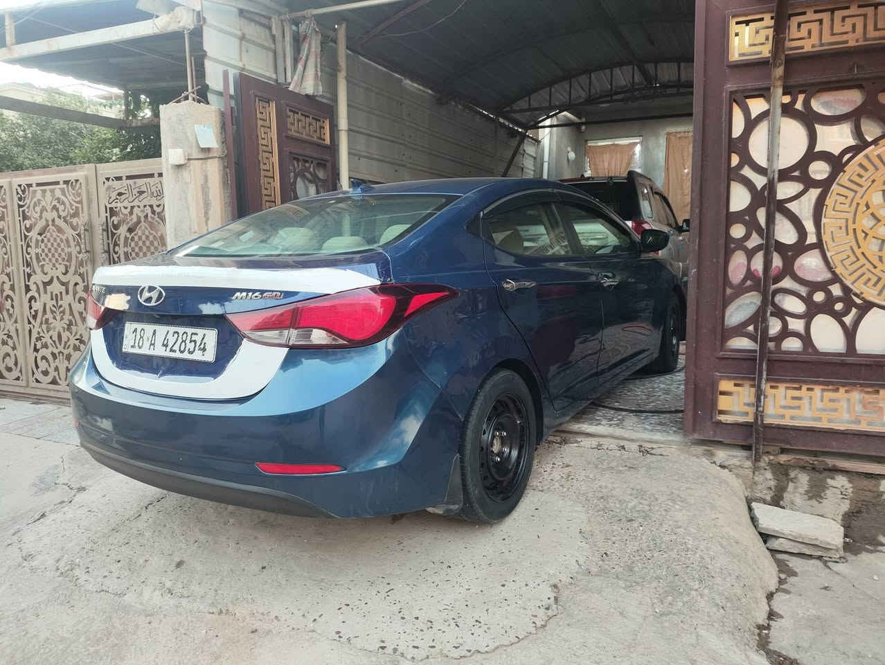 ***********
النترا ١٥ امريكي بيه قطع صبغ ابيع حزام
حادثه جاملغ وربع بنيد
مواصفات عاديه
حداديه جيده .بيه درايم بي ملعب
تبريد شغال..تايرات نظاف
مكاني بابل باسمي رقم نكليزي
عليه غرامه ٥٠٠ الف ع مشتري
٨٨ وبيه مجال
