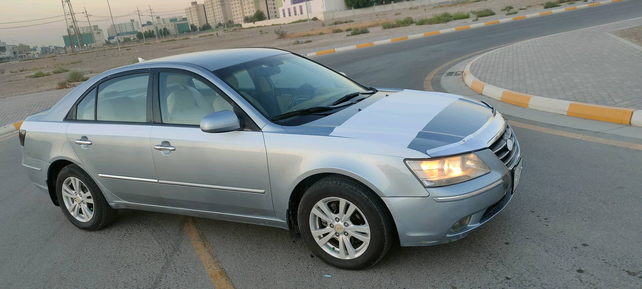 سلام عليكم سوناتا للبيع 2009خليجي  محرك 2400 سياره بسمي سنويه 31 رقم جديد سعر 110سياره جاهزة حله من صوره شراي يتوصل مكان سياره مجمع بسماية***********