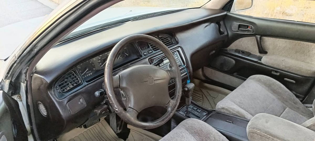 تويوتا كراون (بطة) موديل 1993 للبيع مستعجل
​الموديل: 1993
​الرقم: كركوك
​الموقع: دهوك 
​المحرك والكير: بشرط وشغال بالكامل 
​السنوية: نافذة 2023 تحويل وكالة شرط
​البودي والسيارة: حسب الصور وفحص الشراي
​السعر: 29 ورقة
​للإستفسار والتواصل (واتساب فقط): ***********
