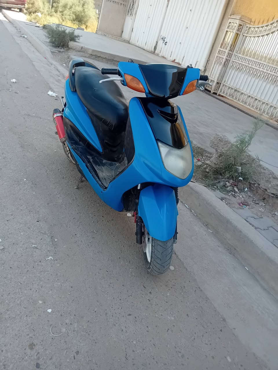 سكنس نثيه  110 ياباني بوشة ٥٨ صالنصة رياضي دراجه تخبل محركه اخرس شلعه ومعدل نقص بريك امامي وباتري فقط كولشي شغال بيه سعر 450 /***********
