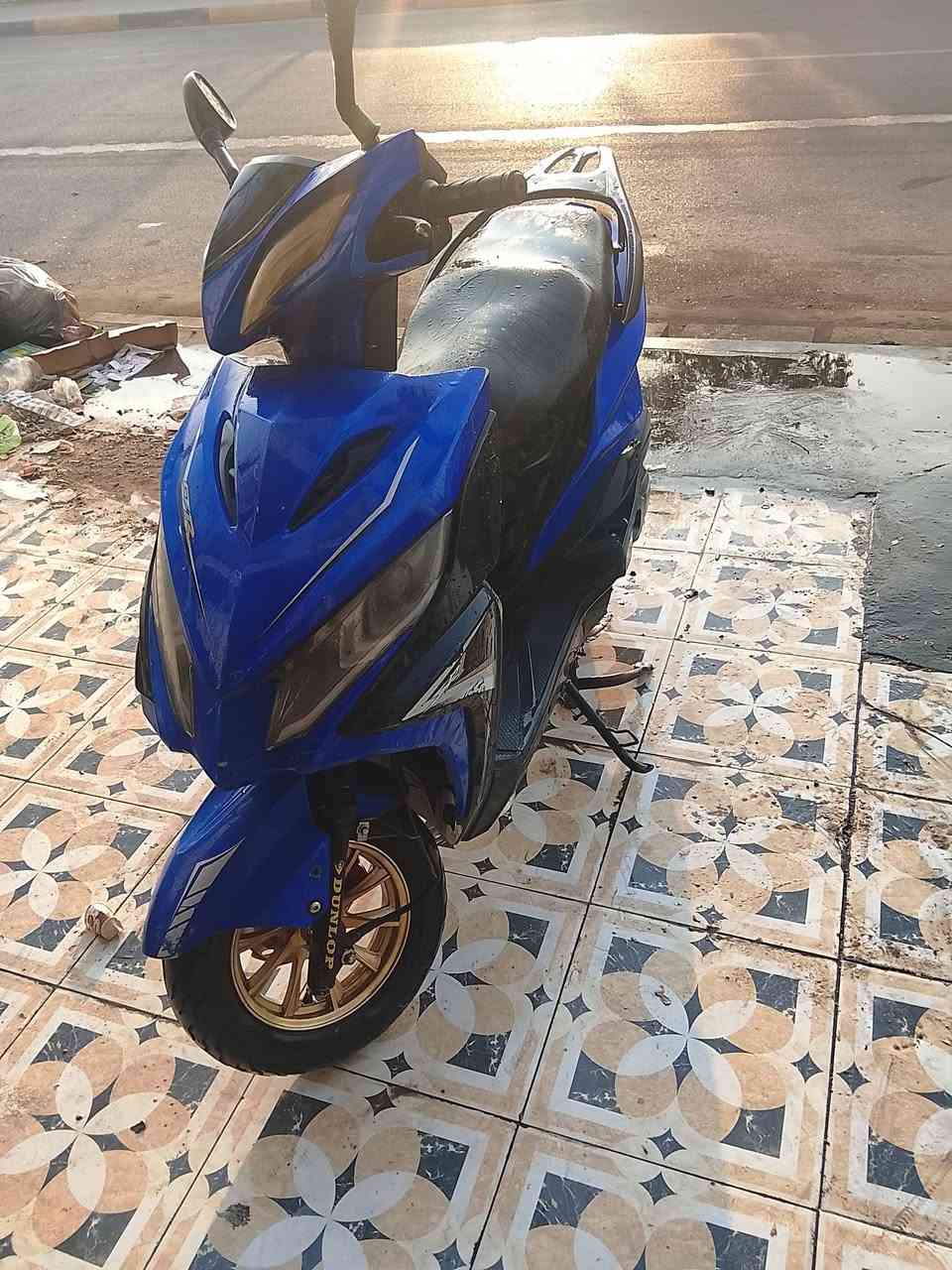 ٢٠٠ • مجال