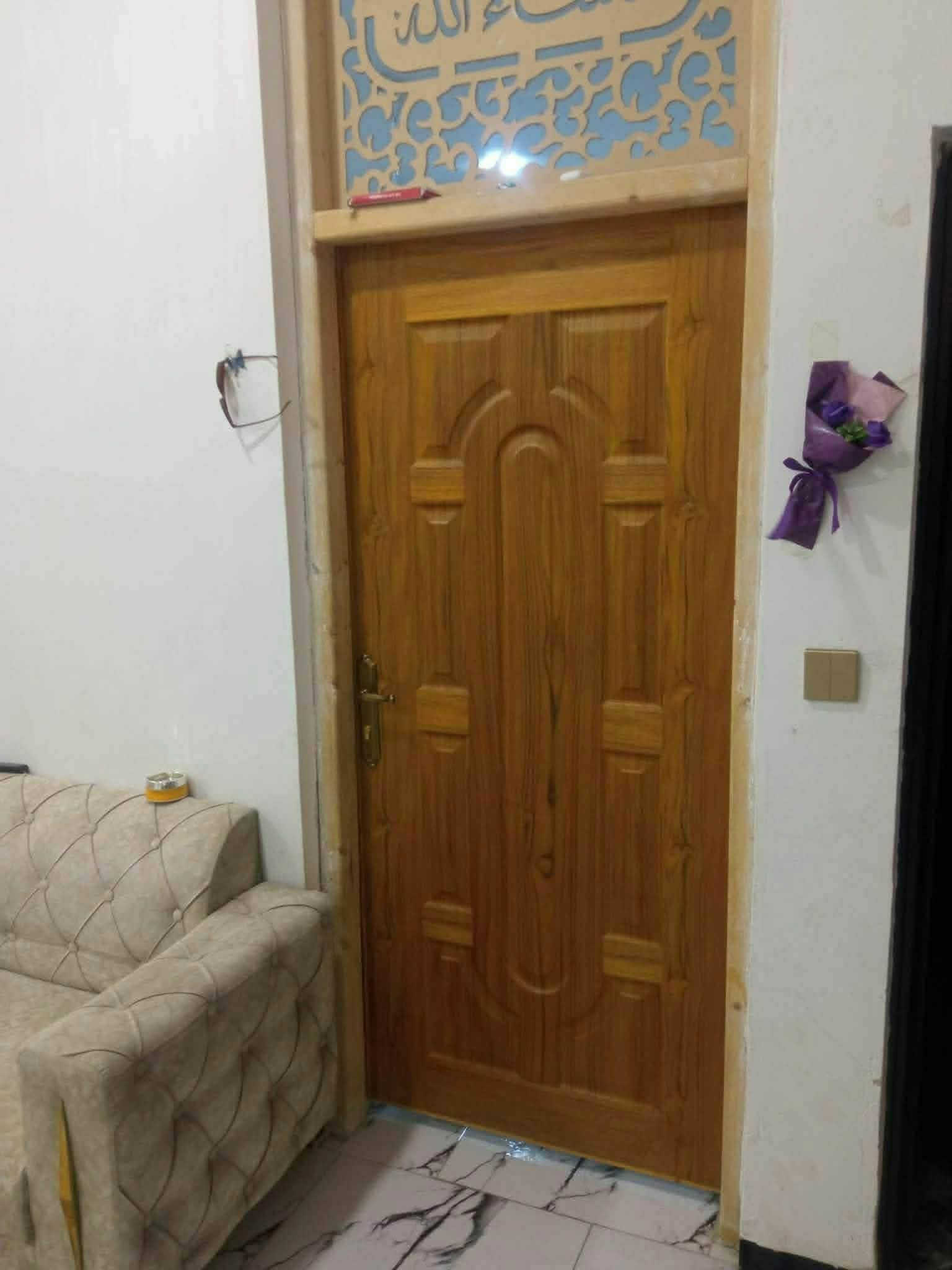 السلام عليكم
دار للبيع حي ذويب الاول خلف محلات الدهن بناء جديد البيت كامل بدون اي نقص المساحه 120 متر  غرفة نوم وصاله ومطبخ ومضيف وسعر مناسب 
للاستفسار *********** مكتب دلالية بلاد الرافدين ابو مازن مجاور مطعم حماده الفرع الثاني

نص مكتوب في الصور:
- مشتمل للبيع حي ذويب الاول قرب شارع العام قريب على السوق ***********