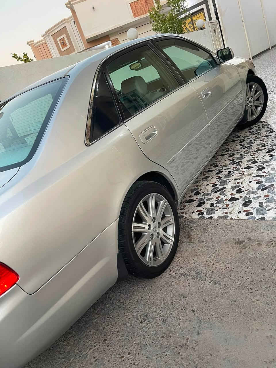 تحيه طيبه 
تويوتا افلون ✅
موديل 2000 
رقم انبار باسمي تحويل مباشر
سياره جاهزه ماتصرف عليه ابد 
مصبوغه حزام جماليه 
كير محرك بشرط 
مكاني الانبار 
***********
